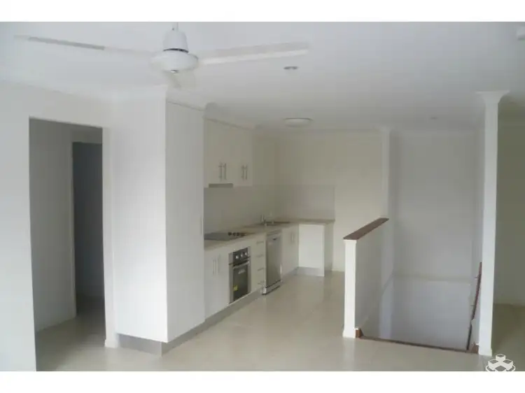 Fifth view of Homely unit listing, ID:21152563/2 Mcilwraith Street, Childers QLD 4660