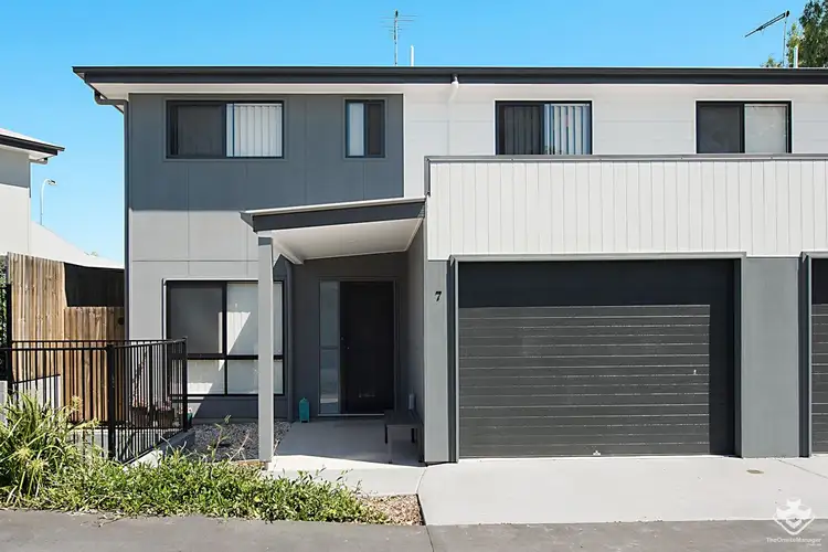 Main view of Homely townhouse listing, ID:21152741/2 Emerald Place, Bridgeman Downs QLD 4035