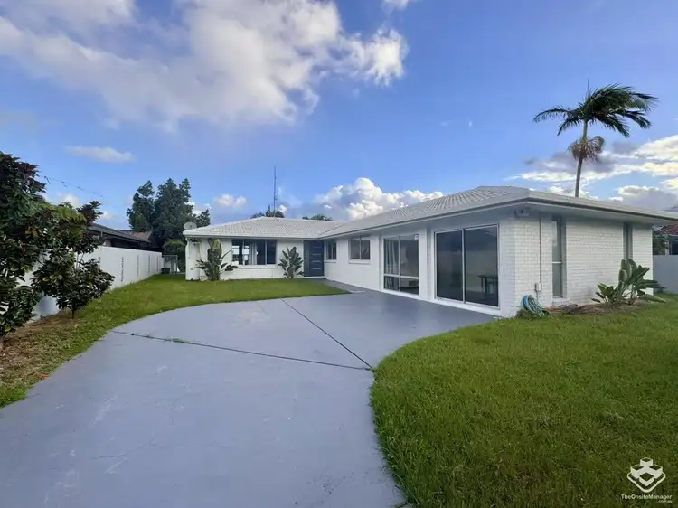 19 Rudd Street, Broadbeach Waters QLD 4218