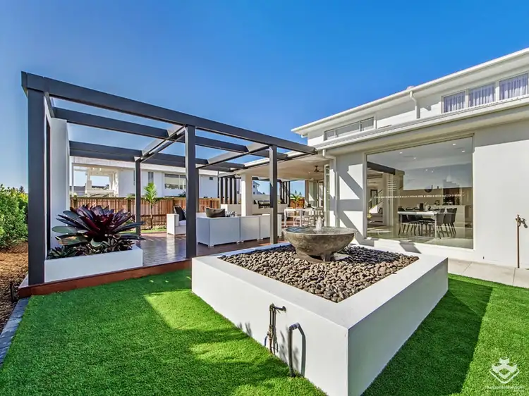 34 Spinnaker Boulevard, Newport QLD 4020
