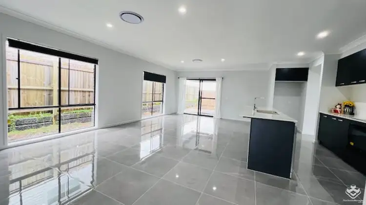 15 Freycinet Street, Redland Bay QLD 4165