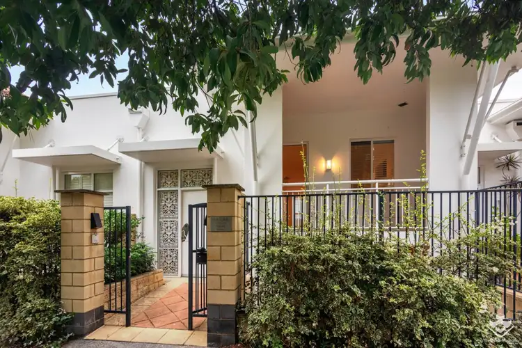 ID:21149021/6 Merthyr Road, New Farm QLD 4005