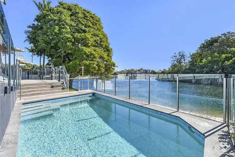 ID:21154058/9 Hooker Boulevard, Broadbeach Waters QLD 4218