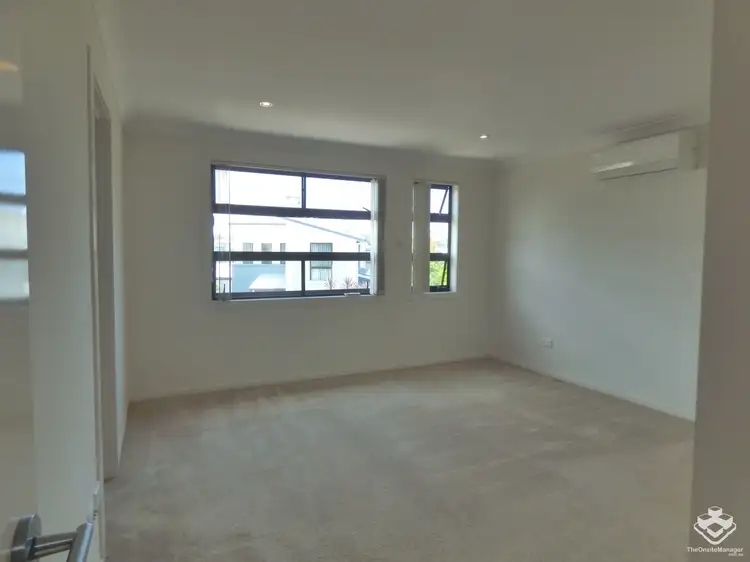 Fourth view of Homely townhouse listing, ID:21154279/16 Surbiton Court, Carindale QLD 4152