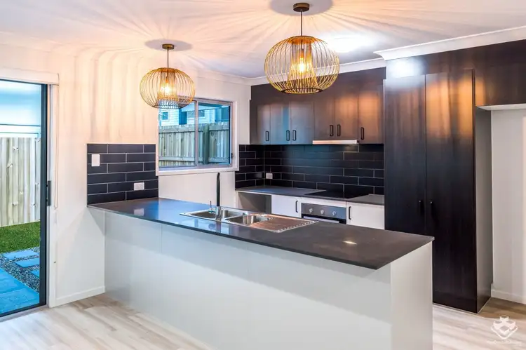 Under applicaiton Berkshire Place, Heathwood QLD 4110