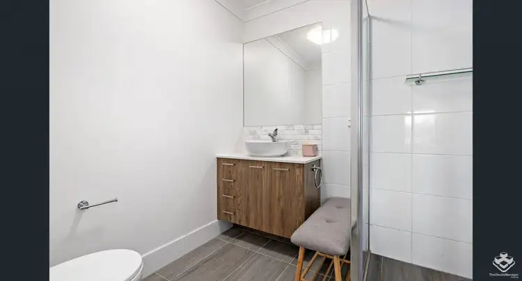 Fifth view of Homely townhouse listing, ID:21154690/5 Kingsdale Avenue, Thornlands QLD 4164