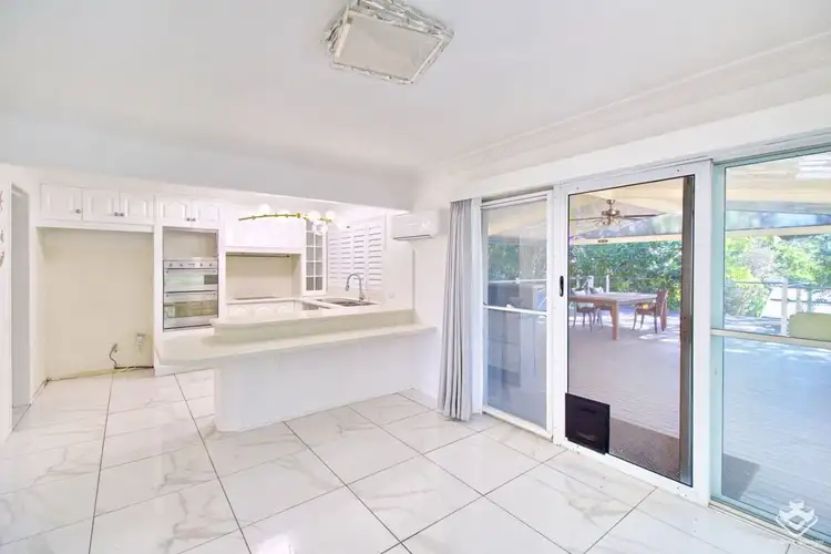 Fifth view of Homely house listing, 2 Dillingen Street, Chapel Hill QLD 4069