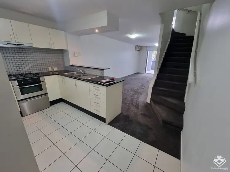 Fifth view of Homely unit listing, ID:21154838/10 Vernon Terrace, Teneriffe QLD 4005