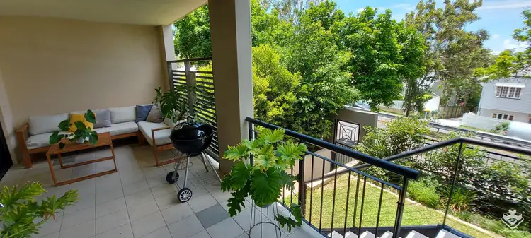 ID:21154977/68-70 Norman Crescent, Norman Park QLD 4170