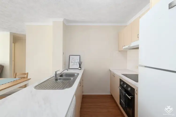 Fifth view of Homely apartment listing, 6/8 Mascar Street, Upper Mount Gravatt QLD 4122