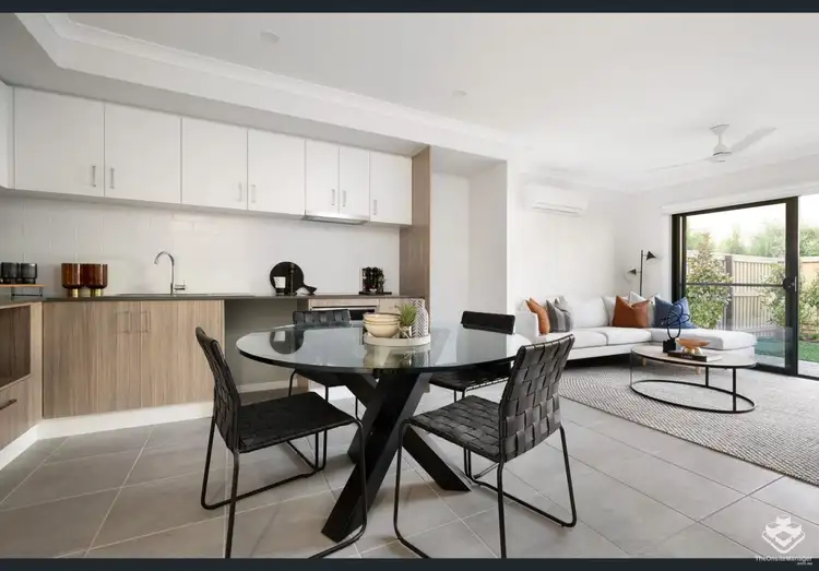 Third view of Homely townhouse listing, ID:21155794/61 Railway Parade, Nudgee QLD 4014