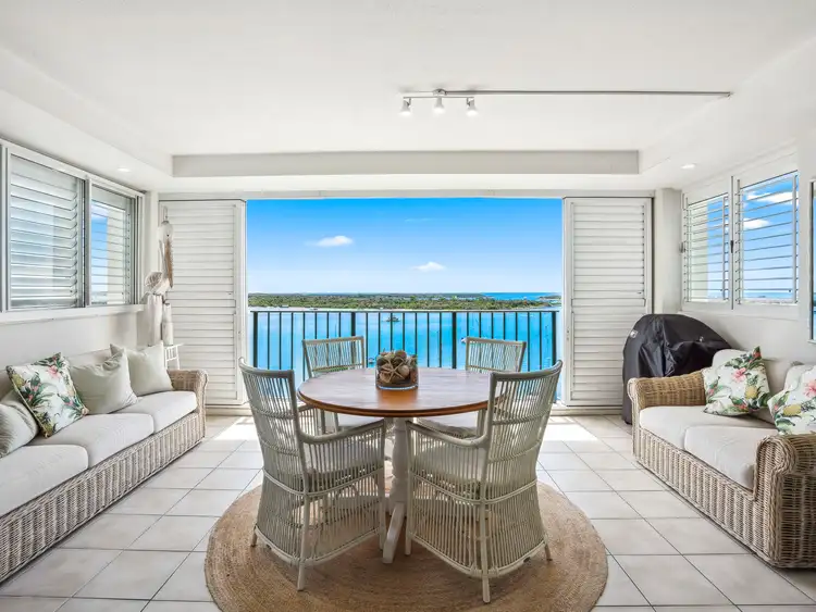 ID:21155923/326 Marine Parade, Labrador QLD 4215