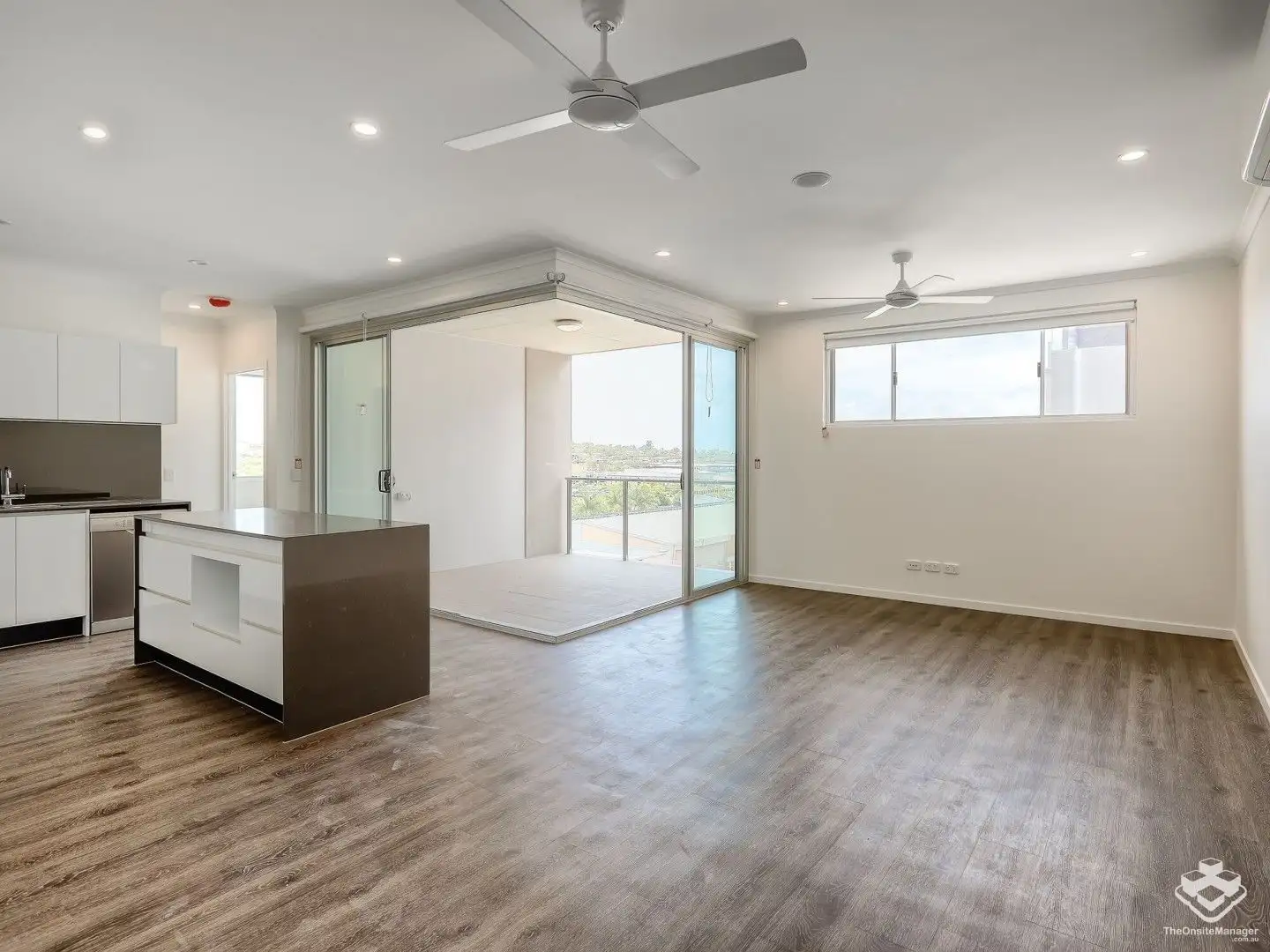 Main view of Homely apartment listing, ID:21156063/986 Wynnum Road, Cannon Hill QLD 4170