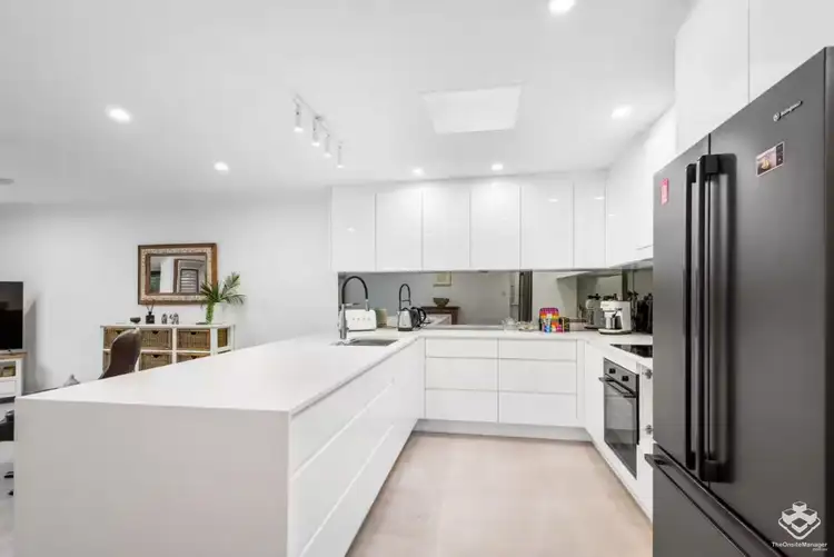 185/4 Melody Court, Warana QLD 4575