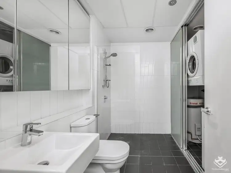 Fifth view of Homely apartment listing, ID:21156611/36 Vernon Terrace, Teneriffe QLD 4005