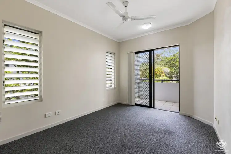 Fifth view of Homely unit listing, ID:21156692/376 Severin Street, Parramatta Park QLD 4870