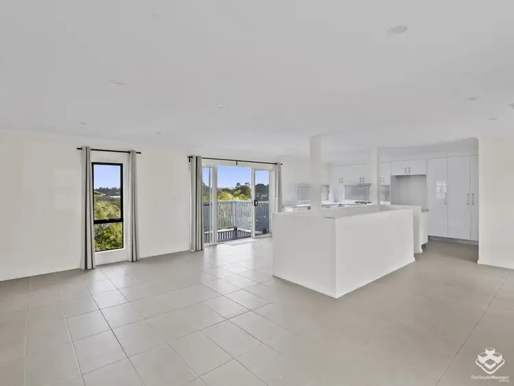 25 Queens Road, Kingston QLD 4114