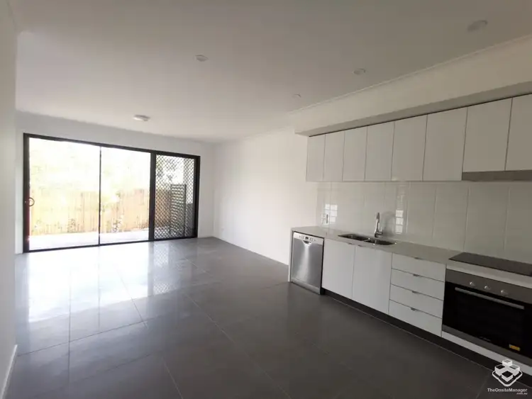 166 Nottingham Road, Parkinson QLD 4115