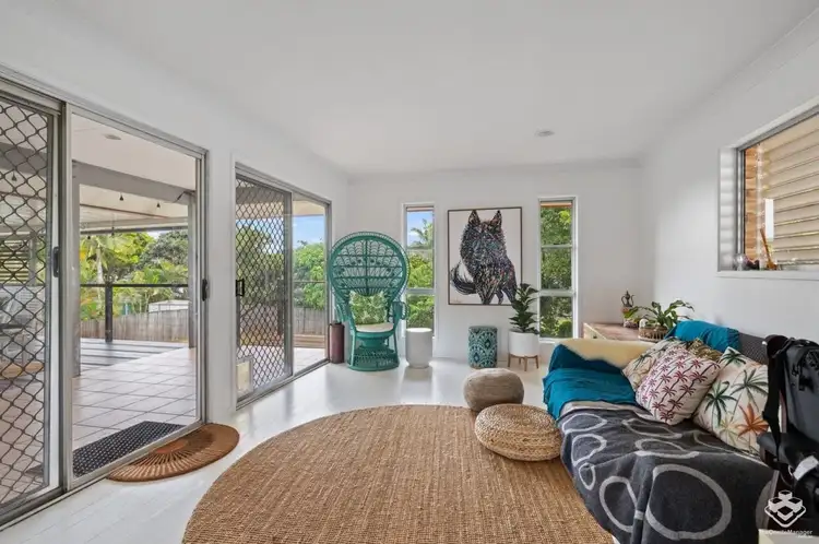 4 Raven Street, Victoria Point QLD 4165
