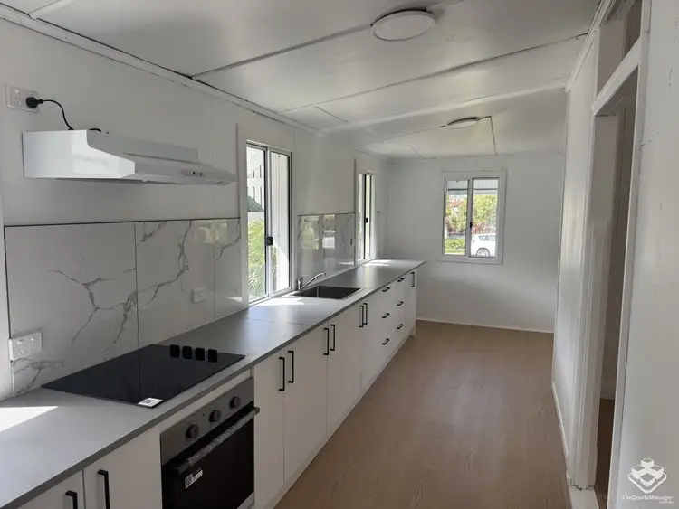 34 Lenneberg Street, Southport QLD 4215