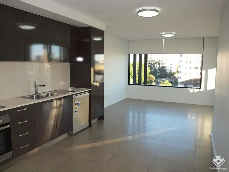 ID:21159221/43 Lenneberg Street, Southport QLD 4215