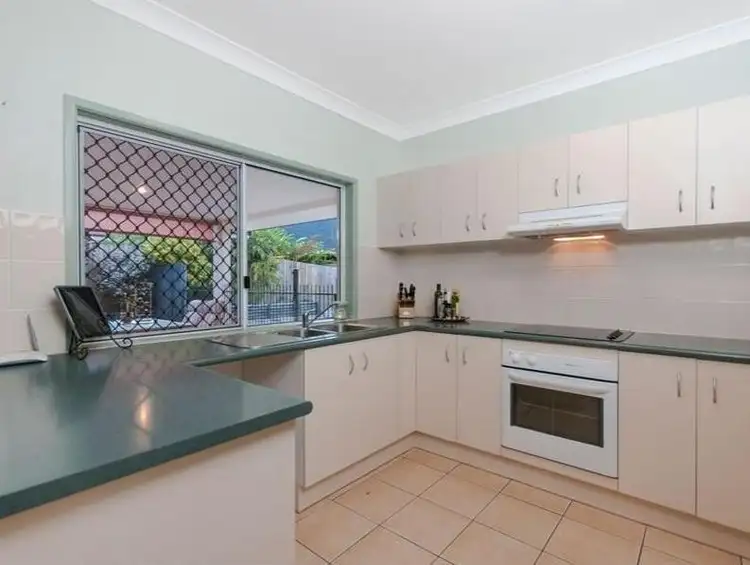2 Russellia Street, Redlynch QLD 4870