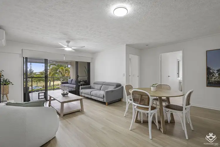 27/4 Grand Parade, Kawana Island QLD 4575
