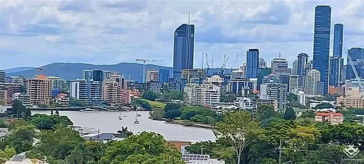 ID:21160433/68-70 Norman Crescent, Norman Park QLD 4170