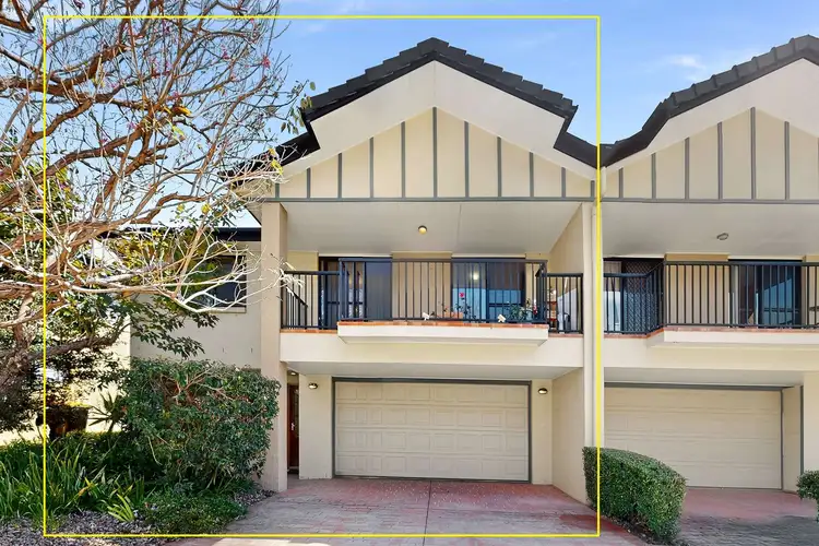 4/9 Pamela Place, Kenmore Hills QLD 4069