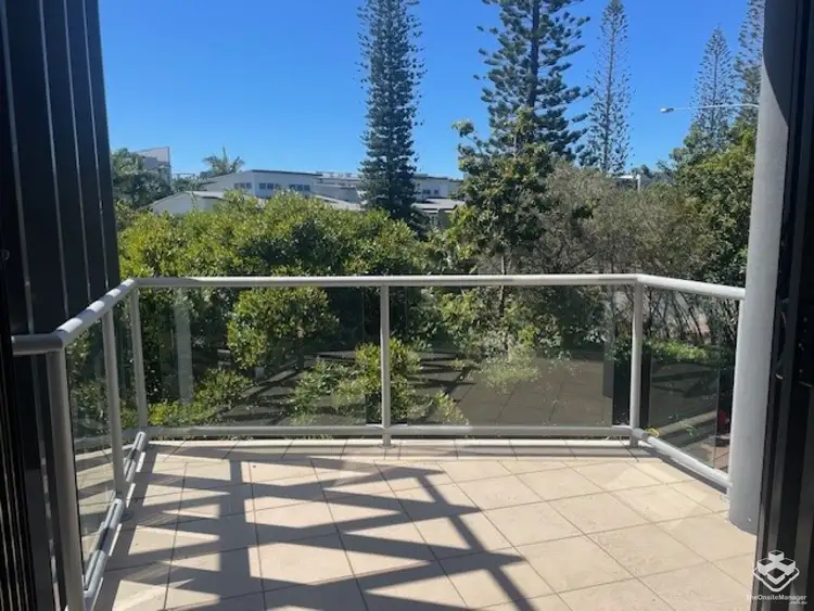 13/10 Grand Parade, Kawana Island QLD 4575