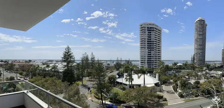 t32/28 Bayview Street, Runaway Bay QLD 4216