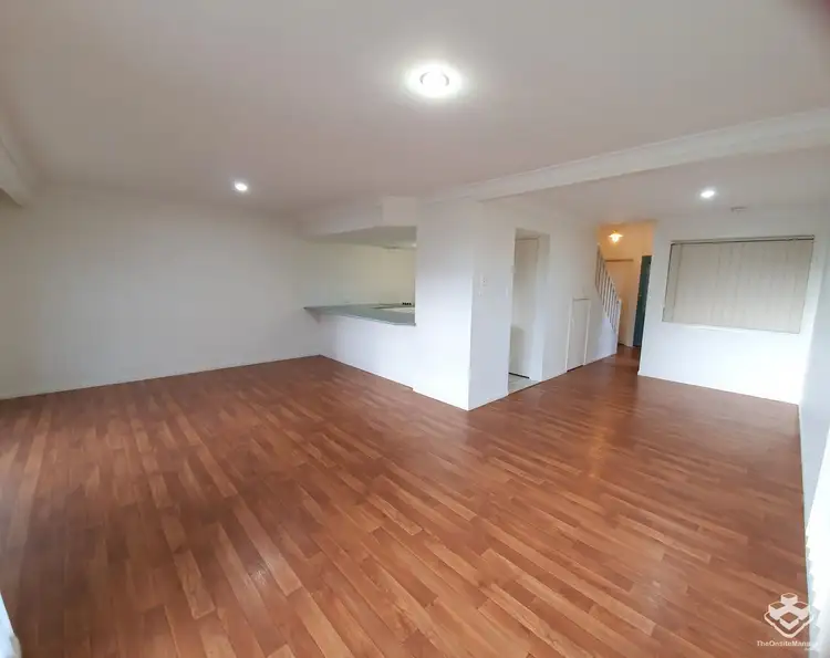 Fifth view of Homely townhouse listing, ID:21161551/6 Crestridge Crescent, Oxenford QLD 4210