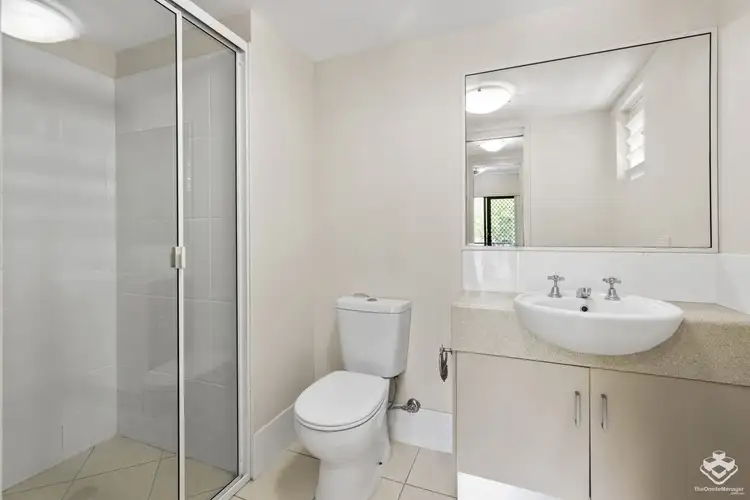 Fifth view of Homely unit listing, ID:21162636/376 Severin Street, Parramatta Park QLD 4870