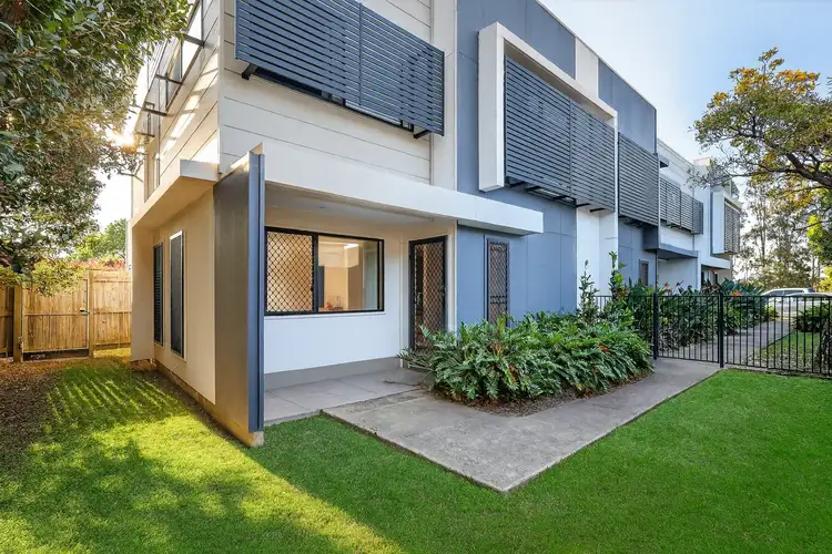 81 Casuarina Drive North