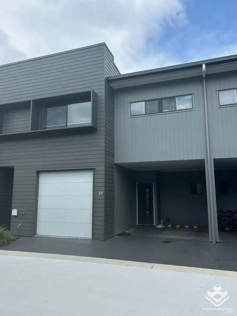 Main view of Homely townhouse listing, ID:21162701/38 Creekside Tce, Albany Creek QLD 4035