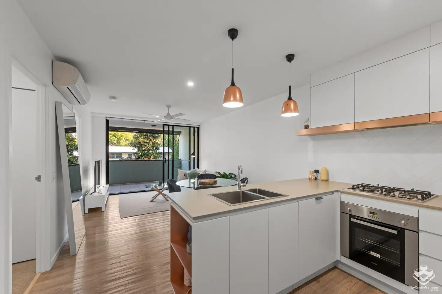 Main view of Homely unit listing, ID:21162705/88 Waldheim Street, Annerley QLD 4103