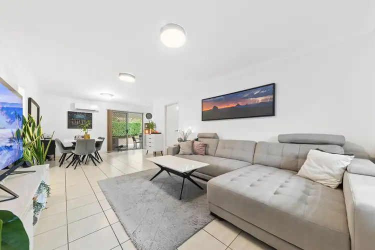 6 Myrtle Crescent, Bridgeman Downs QLD 4035