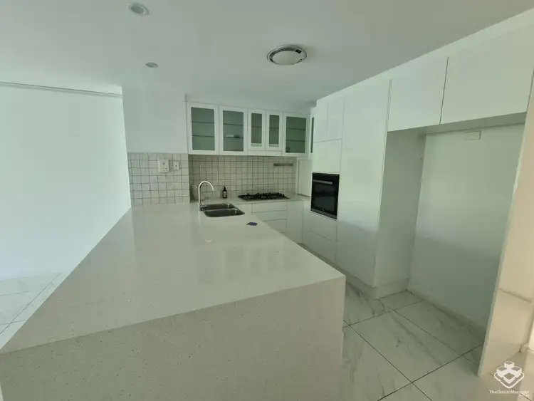 Main view of Homely unit listing, ID:21163091/10 Vernon Terrace, Teneriffe QLD 4005
