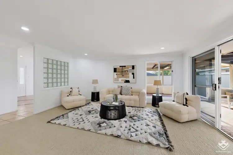 6 Lacebark Street, Stretton QLD 4116