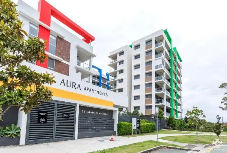 362/33 Lakefront Crescent, Varsity Lakes QLD 4227