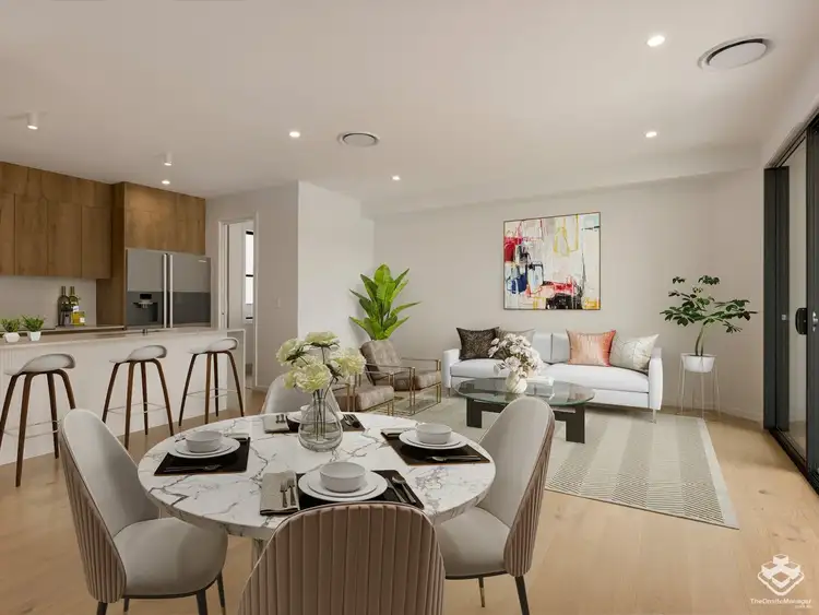 31 Woolworths Street