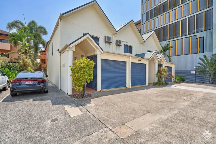 Seventh view of Homely townhouse listing, ID:21164302/10-16 Digger Street, Cairns North QLD 4870