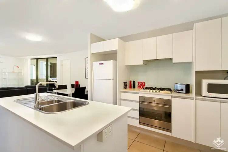 M0305/92-100 Quay Street, Brisbane city QLD 4000