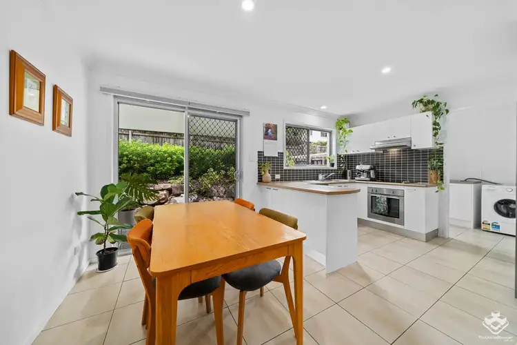 Fifth view of Homely townhouse listing, ID:21164943/Unit74,2311 Logan Road, Eight Mile Plains QLD 4113