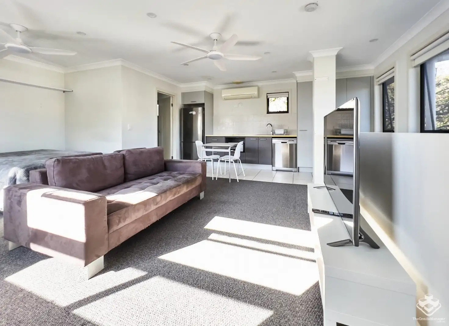 Main view of Homely apartment listing, ID:21164964/16 Surbiton Court, Carindale QLD 4152