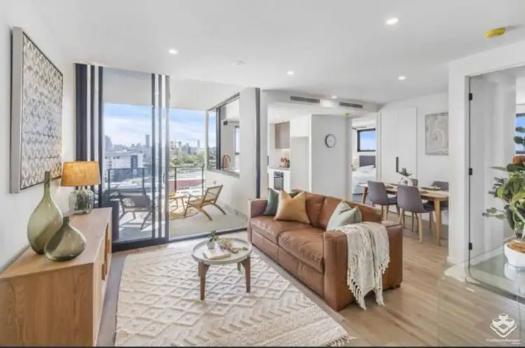 602/7 Jeavons Lane, Stones Corner QLD 4120