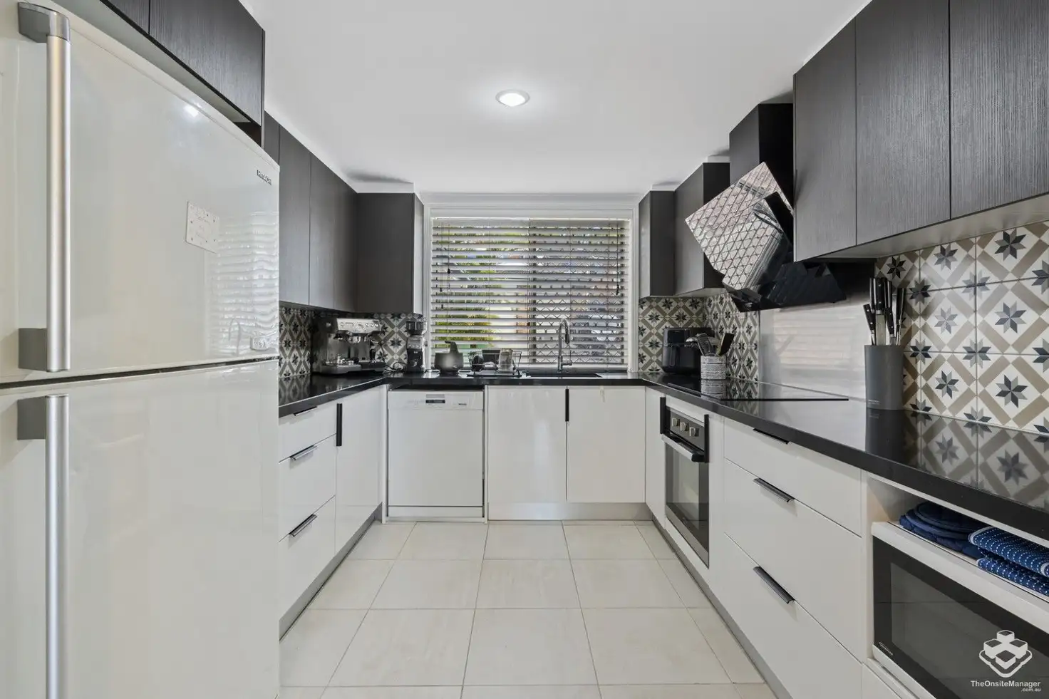 Main view of Homely townhouse listing, 13/503 Pine Ridge Road, Biggera Waters QLD 4216