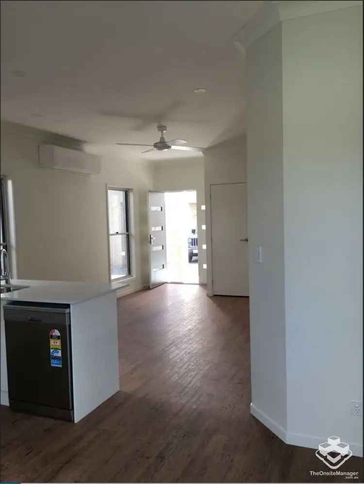 Second view of Homely townhouse listing, ID:21152748/5-9 Victor Street, Birkdale QLD 4159