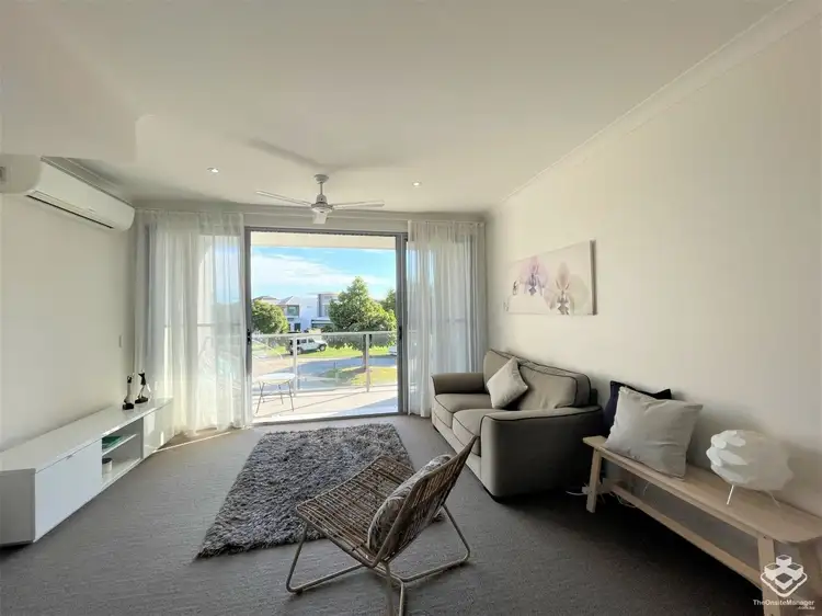 69/5074 EMERALD ISLAND DRIVE, Carrara QLD 4211