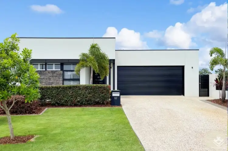 82 Lakeview Boulevard, Mermaid Waters QLD 4218